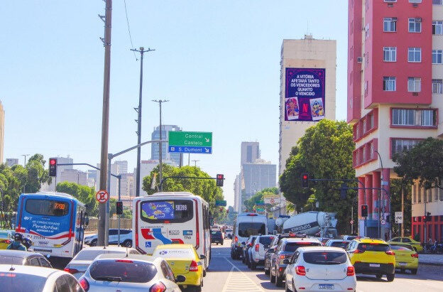 Empena — Av. Presidente Vargas, 1.733