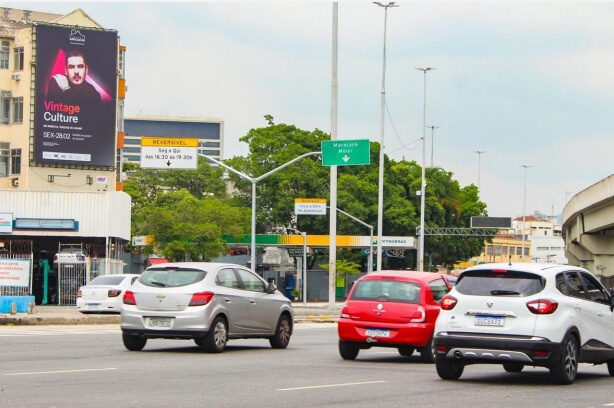 Empena — Rua Paulo Fernandes, 18